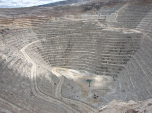 A deeply cut open-pit mine. (Image courtesy of Brendon Lilly.)