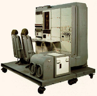The Rockwell Collins Generalized Development Receiver (GDM). This advanced receiver achieved more than 100 dB of anti-jam in actual flight tests. (Credit: Bradford W. Parkinson and Stephen T. Powers)