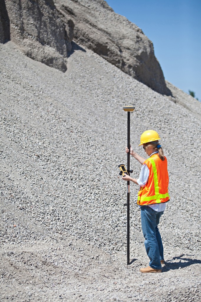 HiPer SR_construction_Topcon