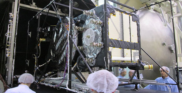 chamber. Weeks of testing simulated the airlessness and temperature extremes of orbital space, taking place at the ESTEC Test Centre in Noordwijk, the Netherlands during May 2015. (Photo: ESA)