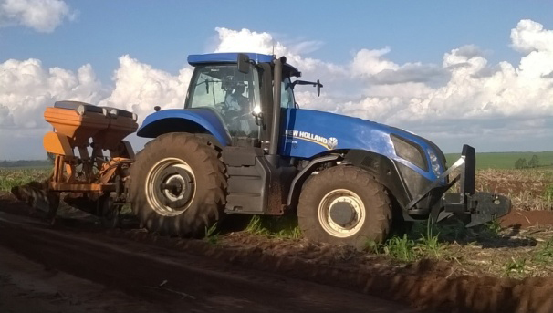 The tractor used in the precision agriculture trial at Agro Pastoril Campanelli’s premises.
