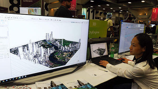 Esri CityEngine quickly creates a realistic virtual city.