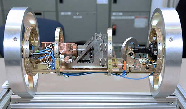 The Dark Ice quantum magnetometer measures about 31 centimeters in length. (Image: Lockheed Martin)