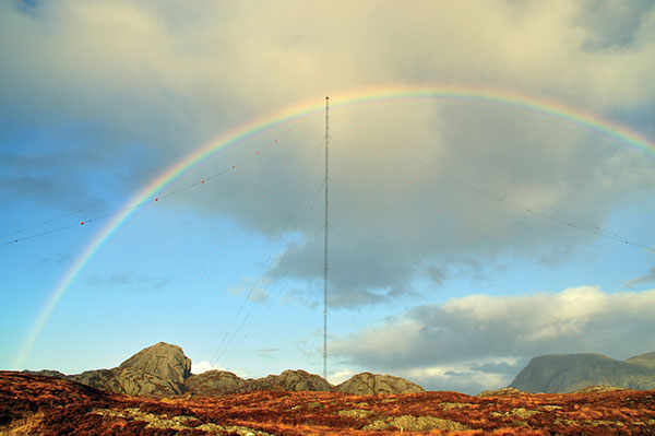 the former Loran-C transmission antenna at Værlandet, Norway. (Photo: UrsaNav)