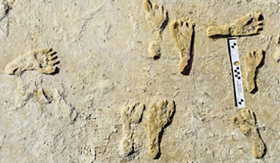 White Sands has the largest collection of fossilized human footprints. (Photo: National Park Service)