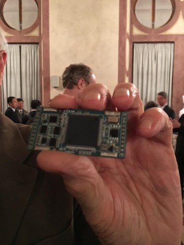 Durk van Willigen of REELEKTRONIKA b.v. displays a combined GPS, GLONASS and eLoran receiver at the 2017 Munich Satellite Navigation Summit. (Photo: Reelectronika)