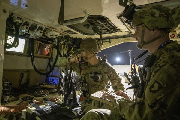 U.S. Army soldiers experiment with new assured PNTT/space equipment during the 2021 PNT Assessment Exercise at White Sands Missile Range, New Mexico. (Photo: U.S. Army/Austin Thomas, Army Futures Command)