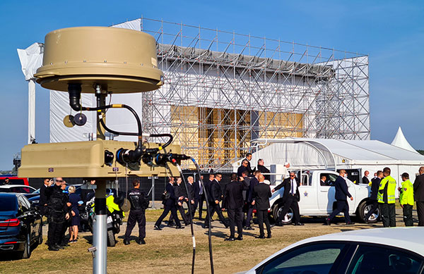 In September 2021, EnforceAir helped safeguard Pope Francis and a crowd of 60,000 Slovakia. A ground-level tactical kit provided 360-degree azimuth coverage, fending off a rogue drone and sending it back to its original takeoff position. (Photo: D-Fend)