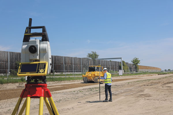 GNSS has revolutionized automation for many classes of heavy equipment. However, for certain high precision work, particularly finished elevations, site levels and totals stations are essential. Photo: Hexagon