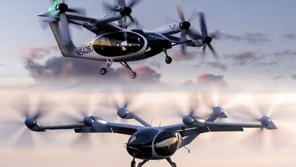Joby’s two flying pre-production eVTOL aircraft (Photo: Joby)