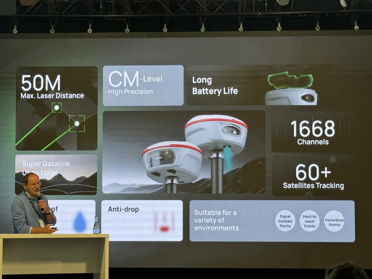 Photo:Introducing Jupiter Laser Visual RT by Professor Joel van Cranenbroeck in the INTERGEO main stage. (Photo: ComNav)