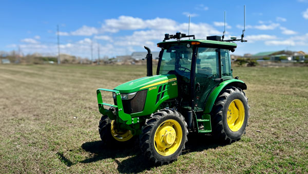 John Deere 5075E cab tractor equipped with a Sabanto Steward retrofit autonomy kit. (Photo: Sbanto)