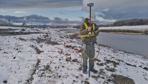 Mars Pro Laser RTK was used to precisely measure the positions of monitoring cameras in the Abukuma River basin.(Photo: Geosurf Corporation)