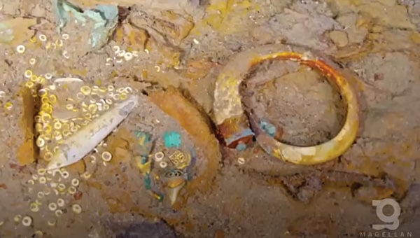 Magellan has launched an app built on
the Titanic’s scans, available in Early
Access on the Steam platform. “vROVpilot:
TITANIC” puts users in the pilot seat of
a virtual ROV to explore the wreck and
complete missions to scan its key features.
The experience comprises an accurate
ROV user interface, along with realistic
underwater condition visual effects and
comprehensive sound effects, according to
the developer.
So far, the app is using only the data
on the bow, which is less than 35% of the
full data set. The stern is expected to be
added next, followed by the 15-squaremile debris field, which shows personal
effects such as pocket watches, purses,
gold coins, hair combs, shoes and a
Megalodon-tooth necklace.