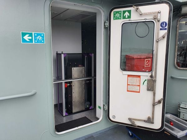 Developed and fielded in 14 months, the dual gravimeter was installed in a “strapdown” configuration (bolted to the floor) in the space of a single server rack in a communications room onboard MV Sycamore. The sensor consumed only 180W of power – about 10 times less than a household toaster.(Photo: Q-CTRL)