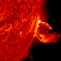 A solar flare in 2015. (Photo: Photo: Solar Dynamics Observatory, NASA)